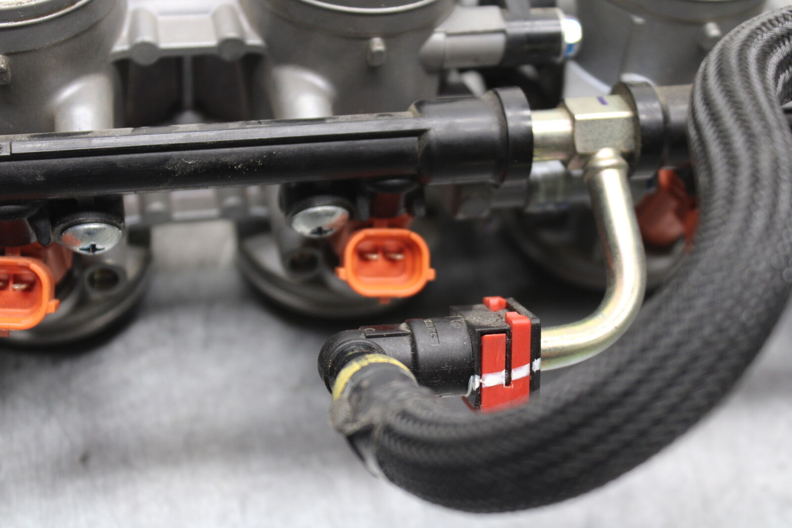 13-18 KAWASAKI NINJA ZX6R MAIN FUEL INJECTORS / THROTTLE BODIES 16163-0772 BB666