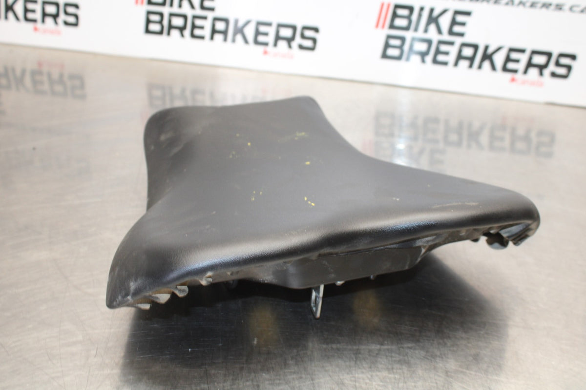 24-25 KAWASAKI NINJA ZX4R FRONT DRIVERS SEAT PAD SADDLE PILLION BB174