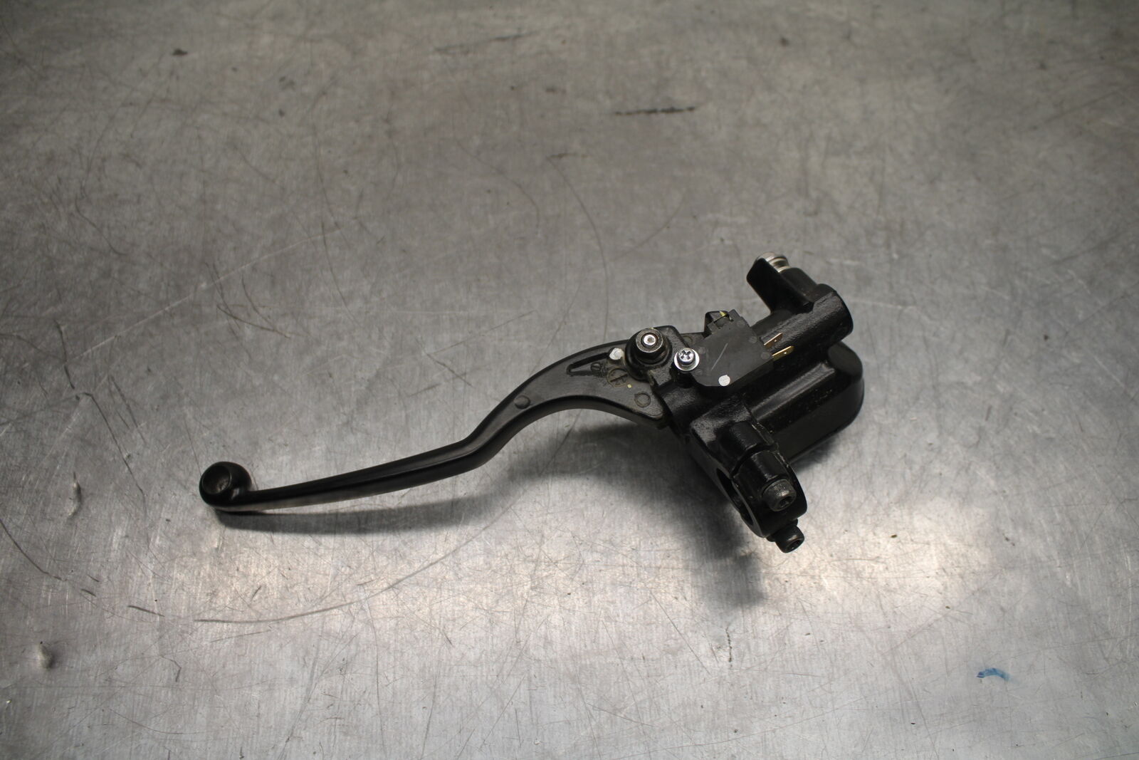 18-23 KAWASAKI NINJA 400 EX400 ABS FRONT BRAKE MASTER CYLINDER w/ LEVER BB747