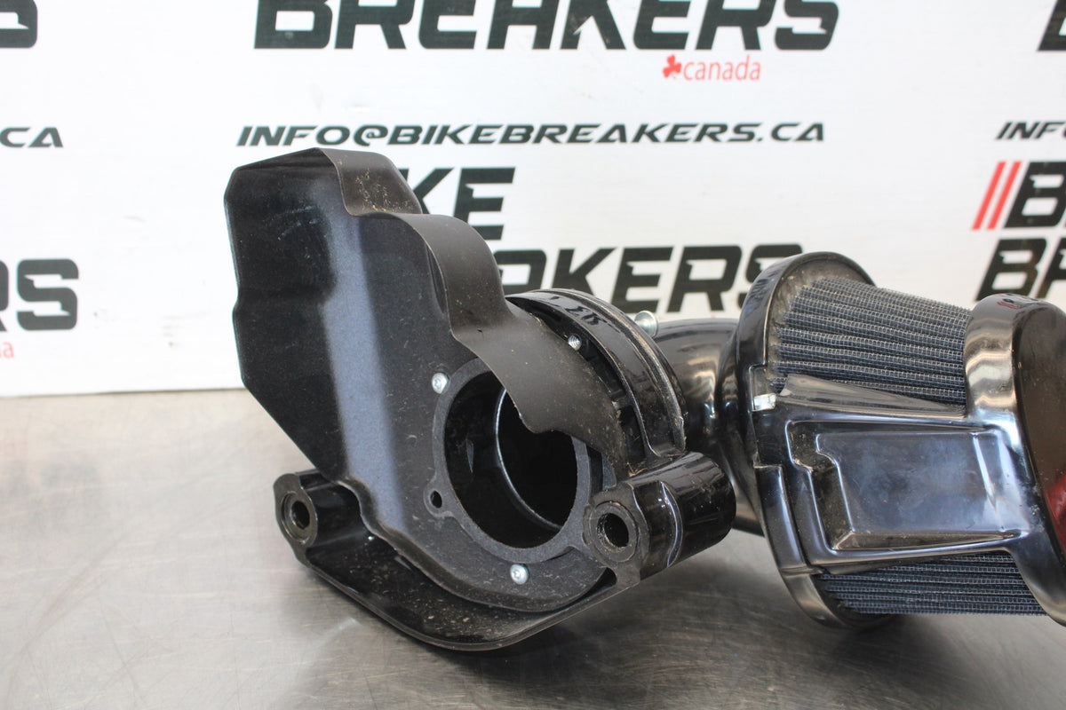 22 HARLEY-DAVIDSON SOFTAIL AIR CLEANER FILTER BOX BB859