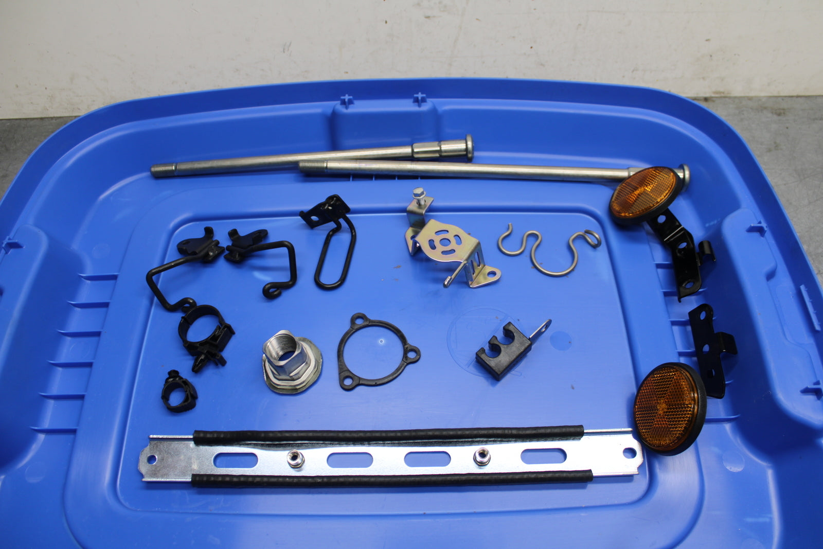 12-25 KAWASAKI NINJA ZX14R MOUNTING BOLTS HARDWARE  BB757