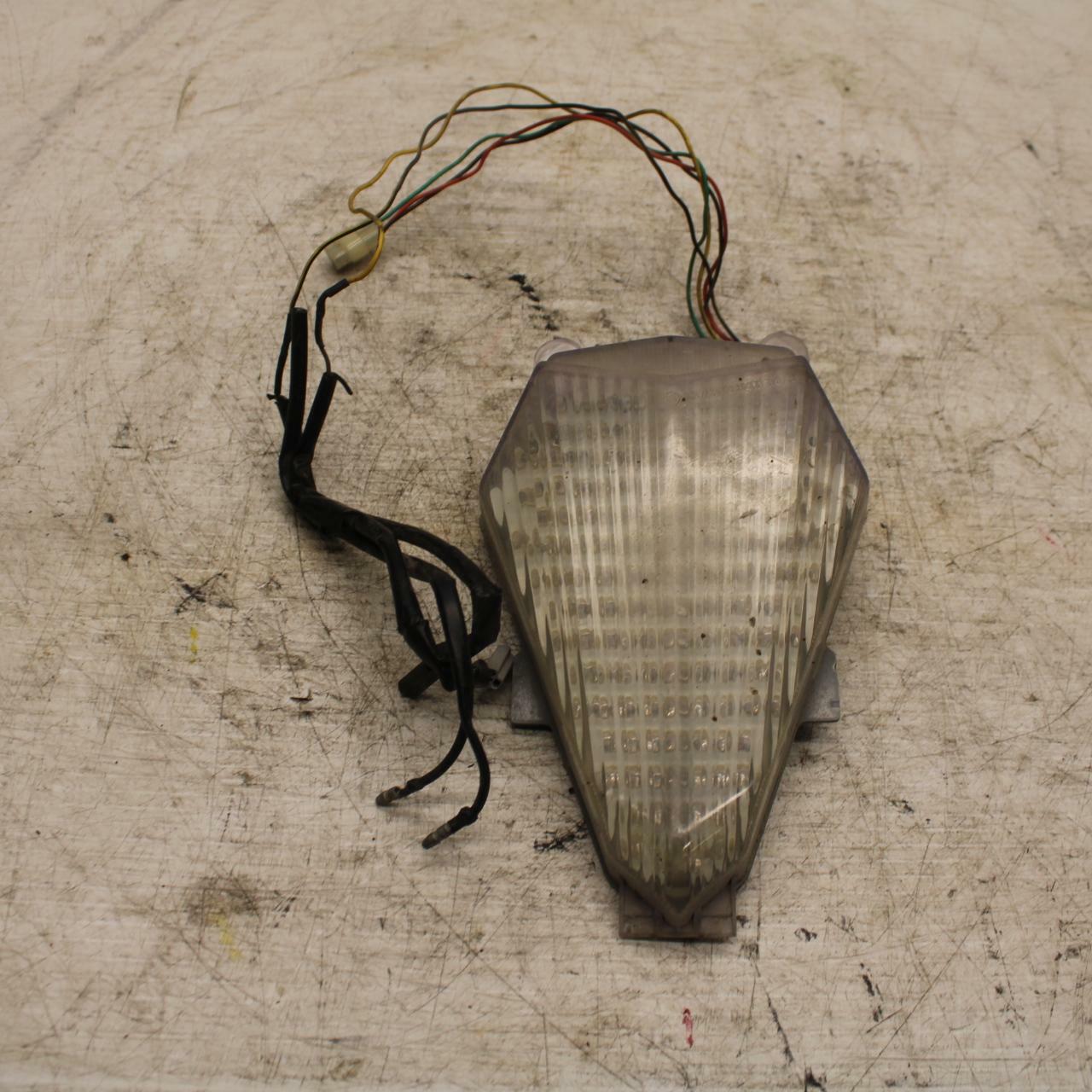 08-16 YAMAHA YZF R6 REAR TAIL TAILLIGHT BACK BRAKE LIGHT BB365