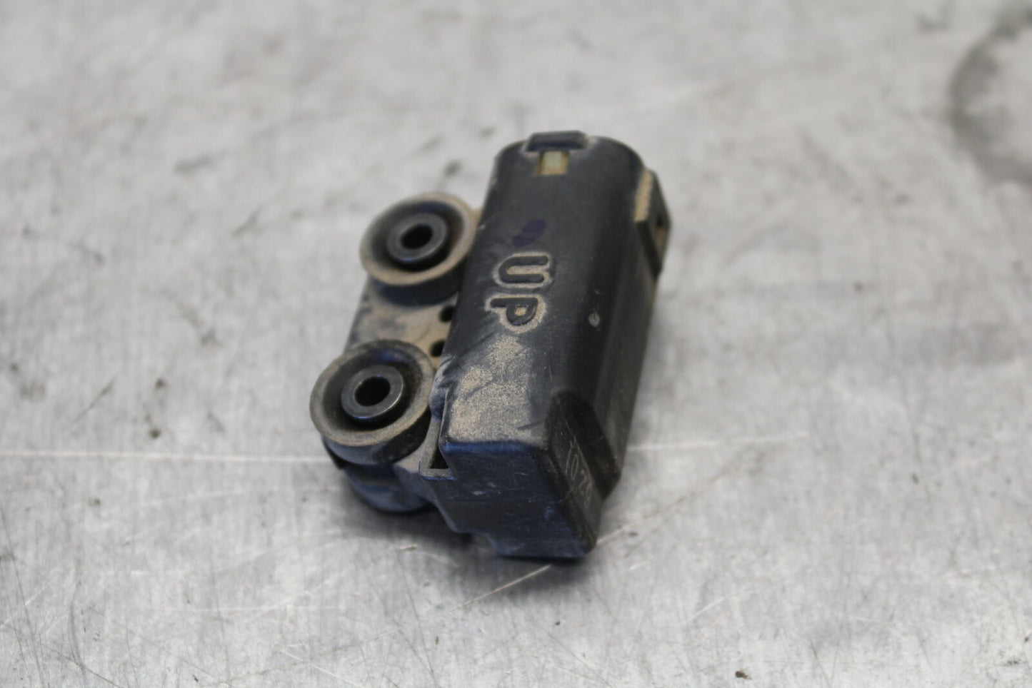 07-09 YAMAHA FZ6 TIP OVER BANK ANGLE CRASH SENSOR SWITCH  5PS-82576-01-00 BB713