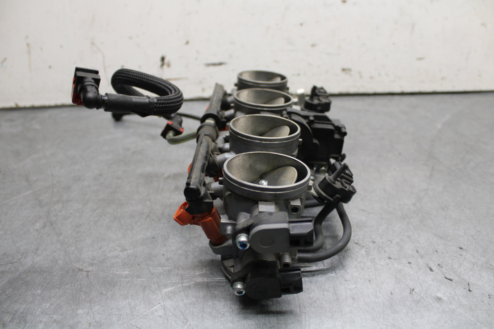 13-18 KAWASAKI NINJA ZX6R MAIN FUEL INJECTORS / THROTTLE BODIES 16163-0772 BB666