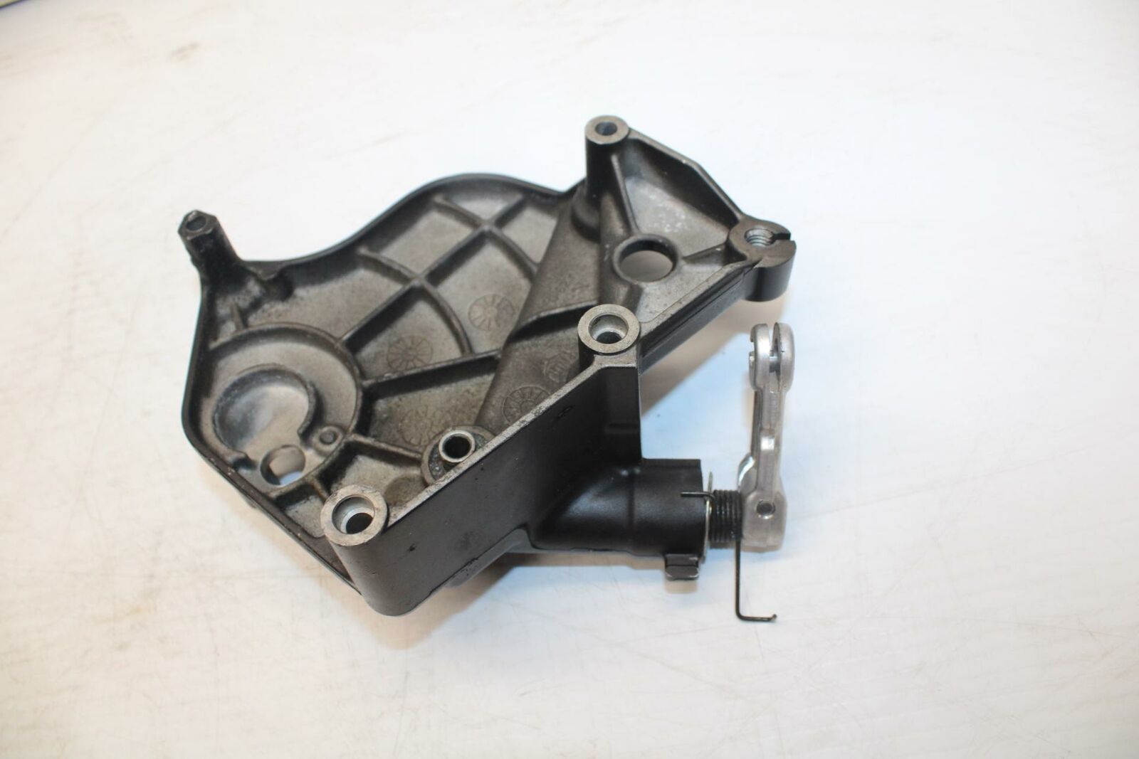 09-11 SUZUKI GSXR1000 ENGINE SPROCKET COVER #A BB283