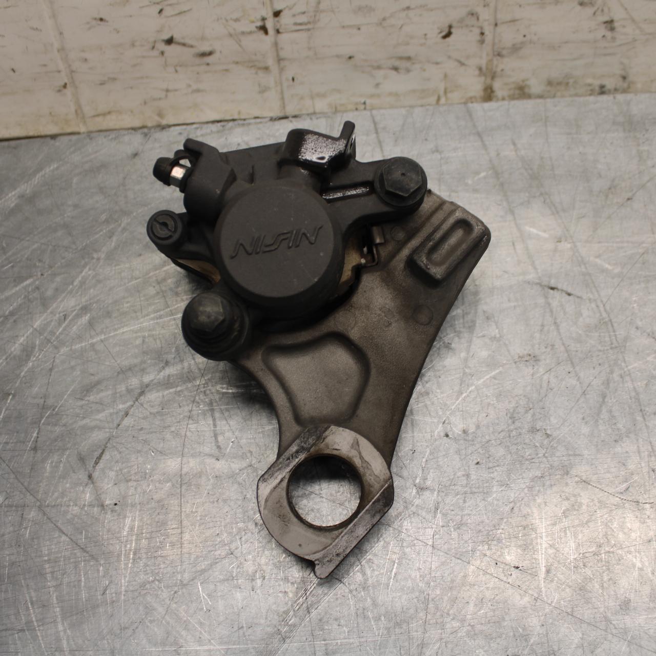 07-08 YAMAHA YZF R1 REAR  BRAKE CALIPER W MOUNT BRACKET 5VY-2580W-12-00 BB483