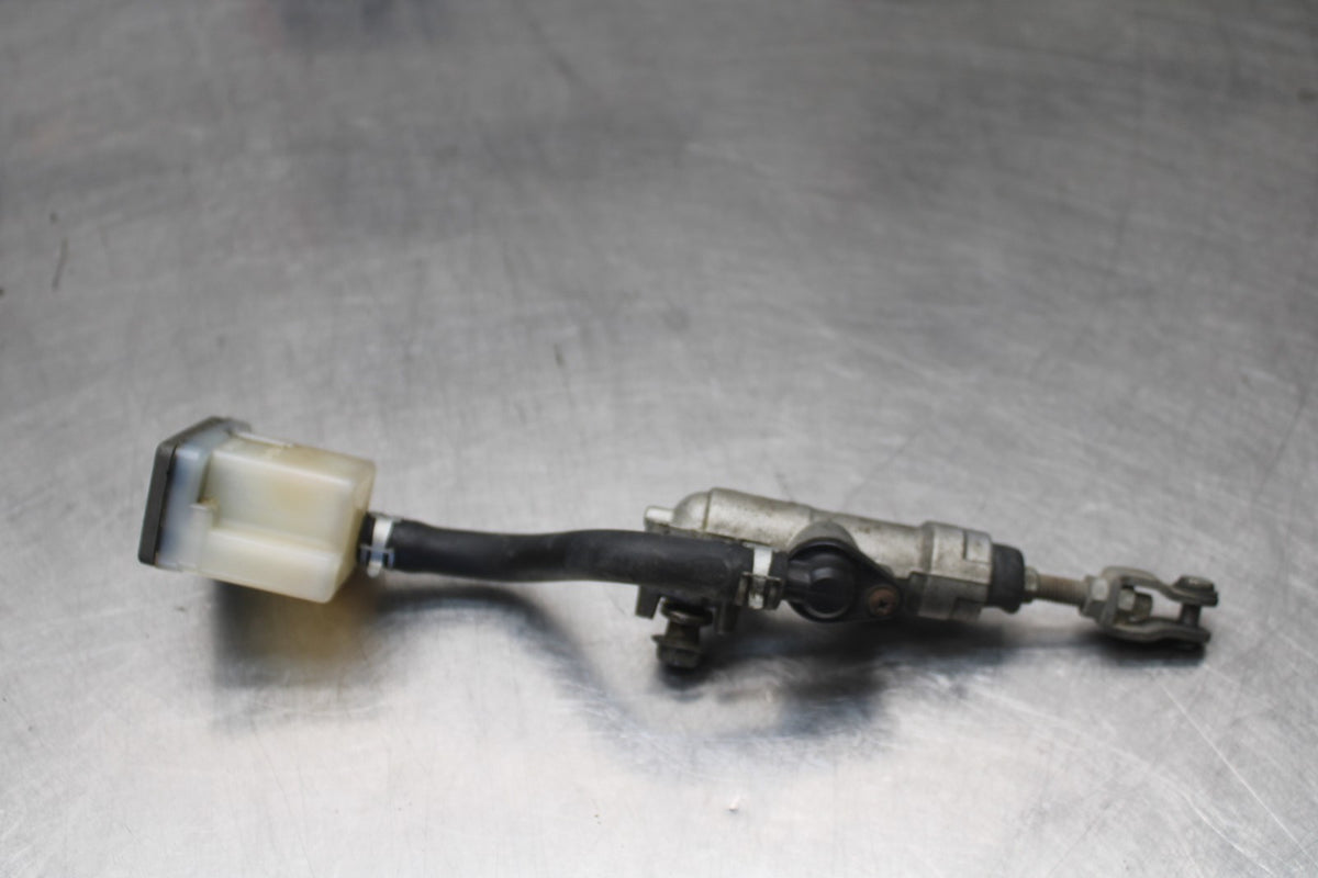 97-00 SUZUKI GSXR600 SRAD REAR BACK BRAKE MASTER CYLINDER W RESERVOIR BB921