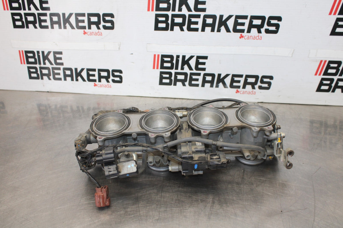 08 KAWASAKI NINJA ZX10R MAIN FUEL INJECTORS / THROTTLE BODIES BB902