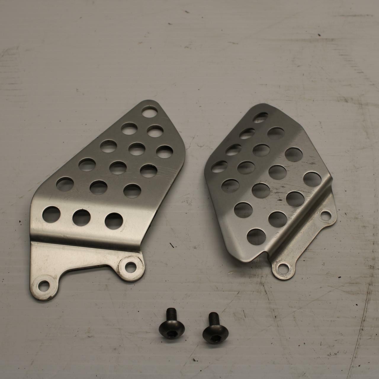 04-05 HONDA CBR1000RR LEFT RIGHT SET HEEL GUARDS COVER  BB242