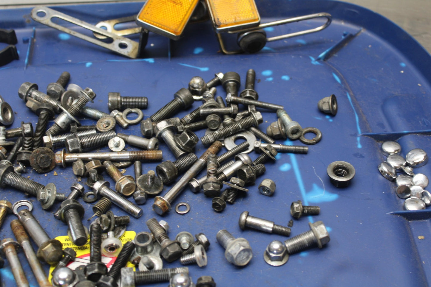 03-08 KAWASAKI VULCAN 1600 MOUNTING BOLTS HARDWARE MOTOR SCREWS BB196