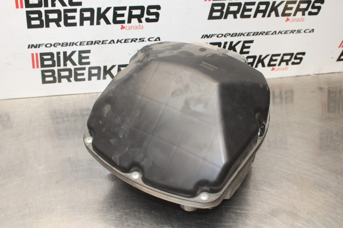 17-24 SUZUKI SV650 AIRBOX AIR INTAKE FILTER BOX BB829