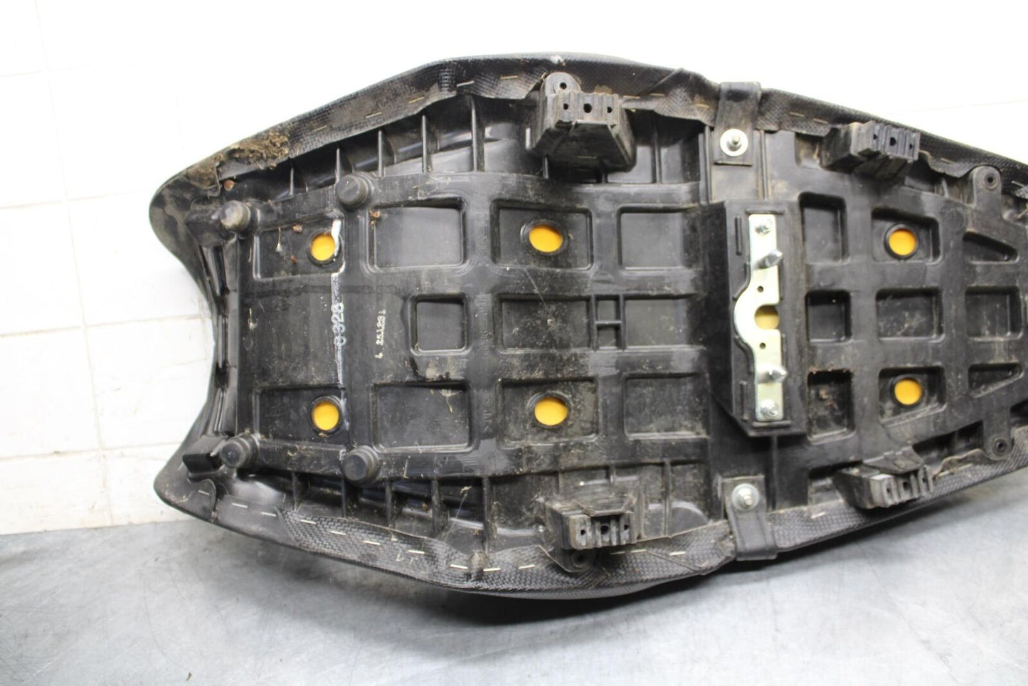 2012 Kawasaki Ninja ZX14R ZX1400E FRONT DRIVERS SEAT PAD SADDLE PILLION BB60