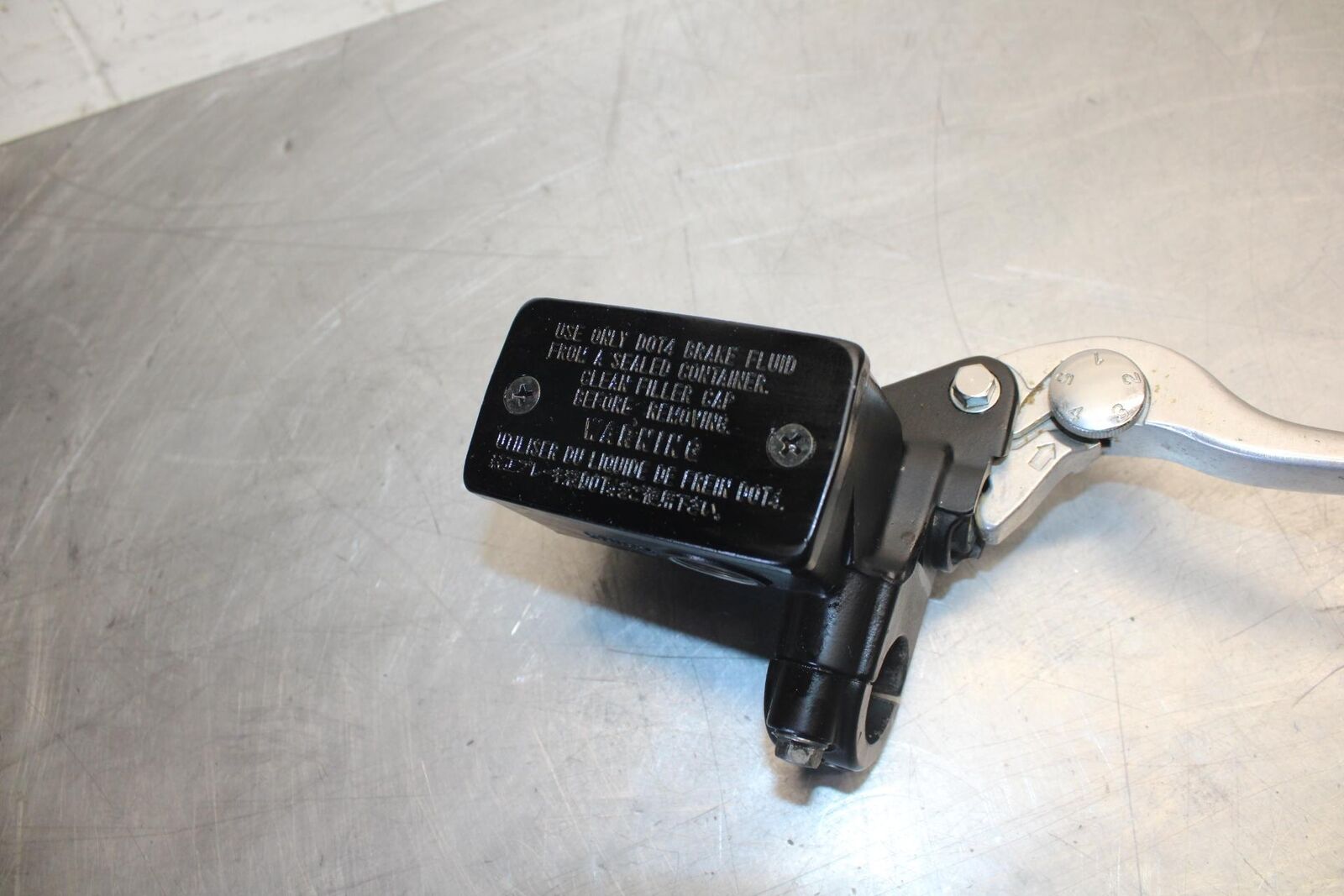 2016 Suzuki Bandit GSF1250SA ABS FRONT BRAKE MASTER CYLINDER w/ LEVER BB509