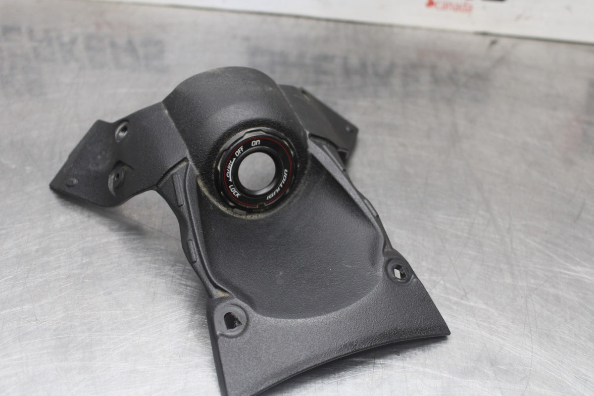 25 KAWASAKI Z900 IGNITION TRIM PANEL COVER BB928