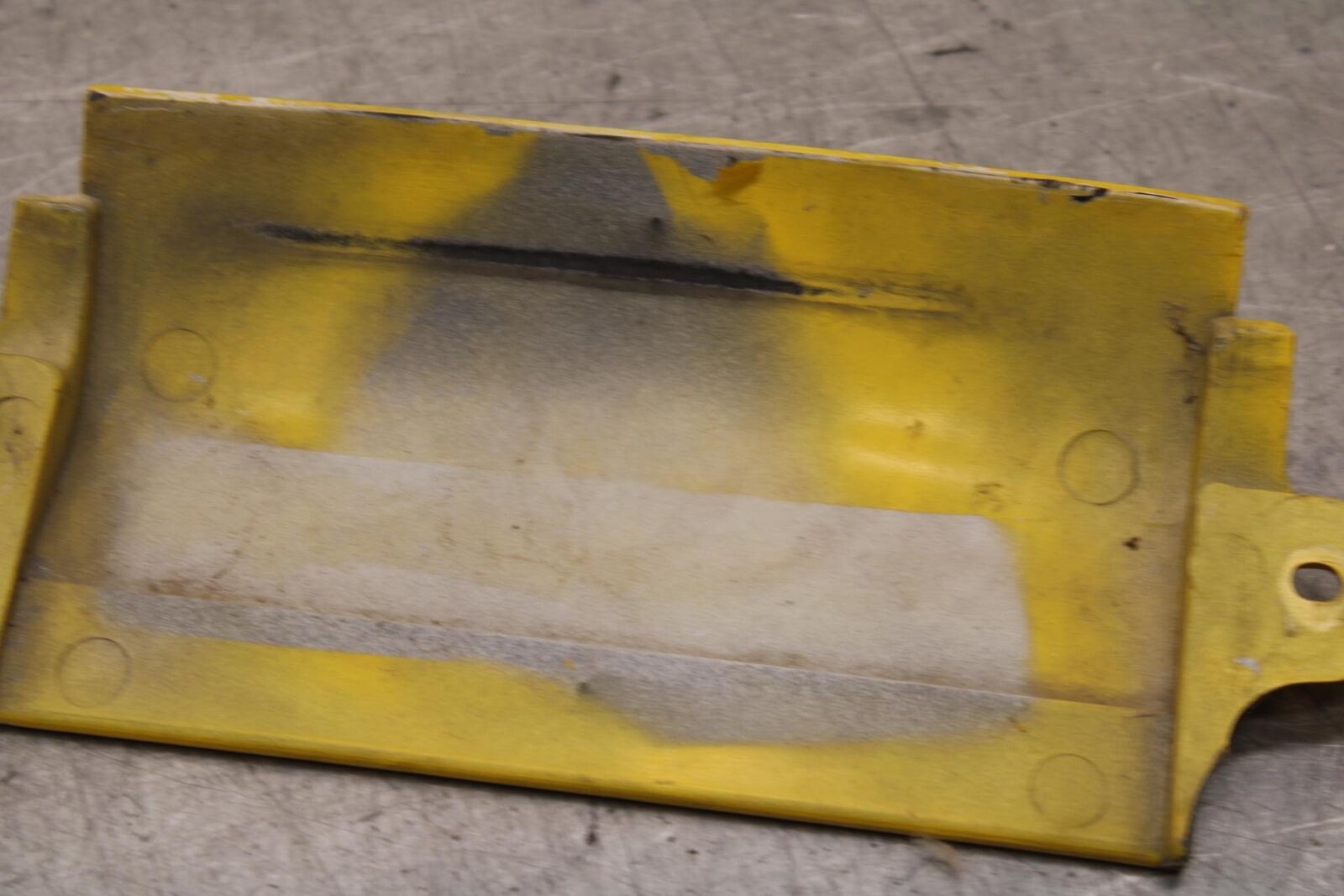 1988 Suzuki Katana 600 GSX600F YELLOW CENTER REAR  TAIL FAIRING COVER TRIM BB94