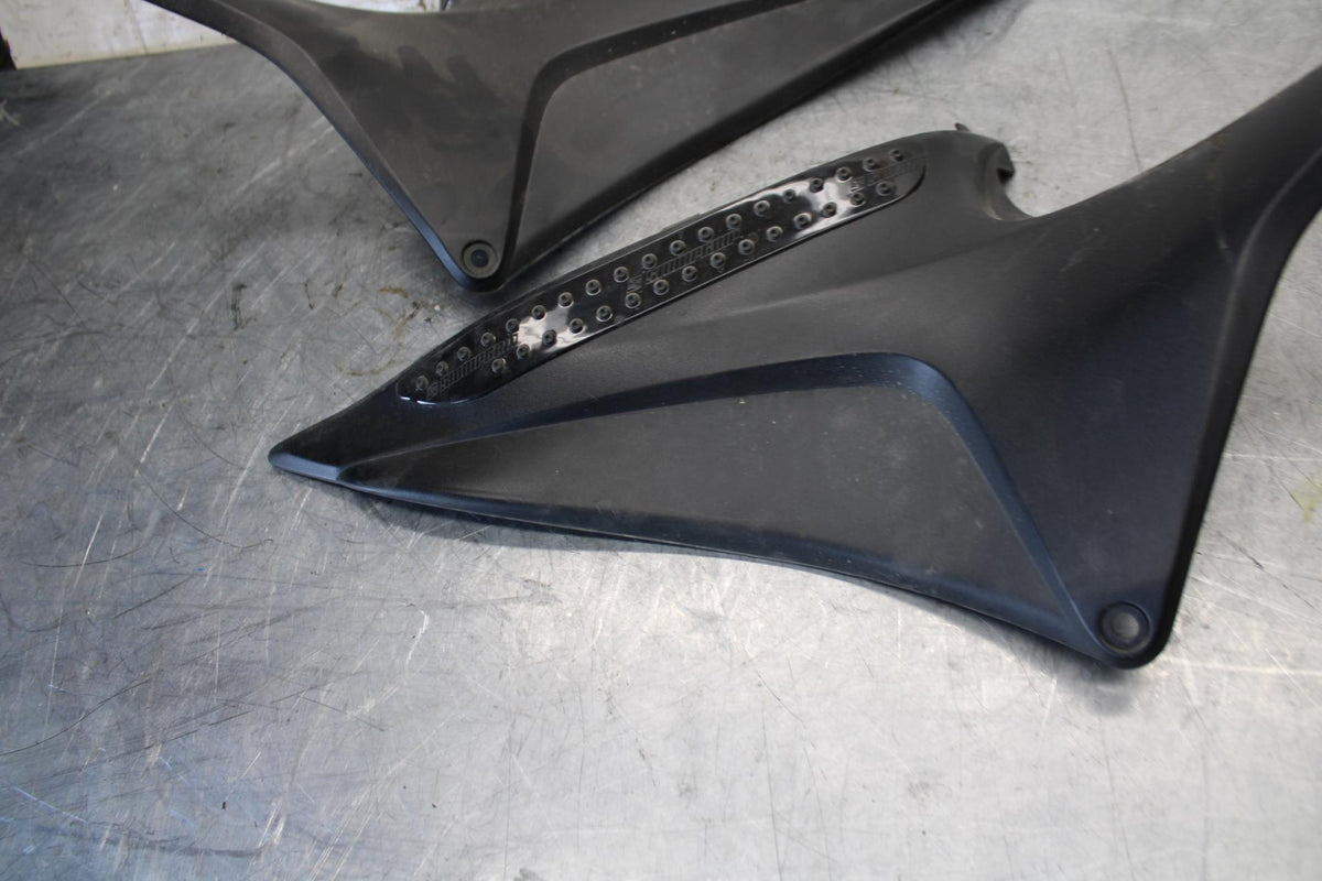 2011 Honda CBR600RR RIGHT LEFT GAS FUEL TANK PANELS COVERS TRIM SET COWLS  BB520