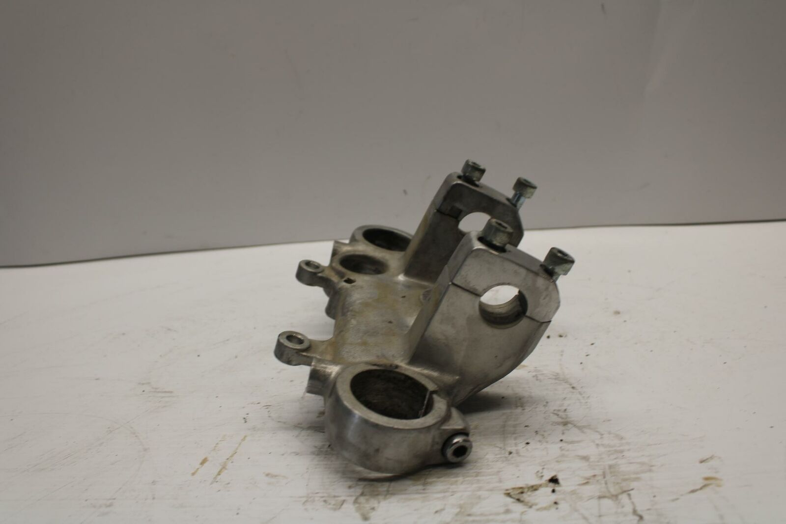 84-85 HONDA V30 MAGNA FORKS UPPER TRIPLE TREE CLAMP BB251