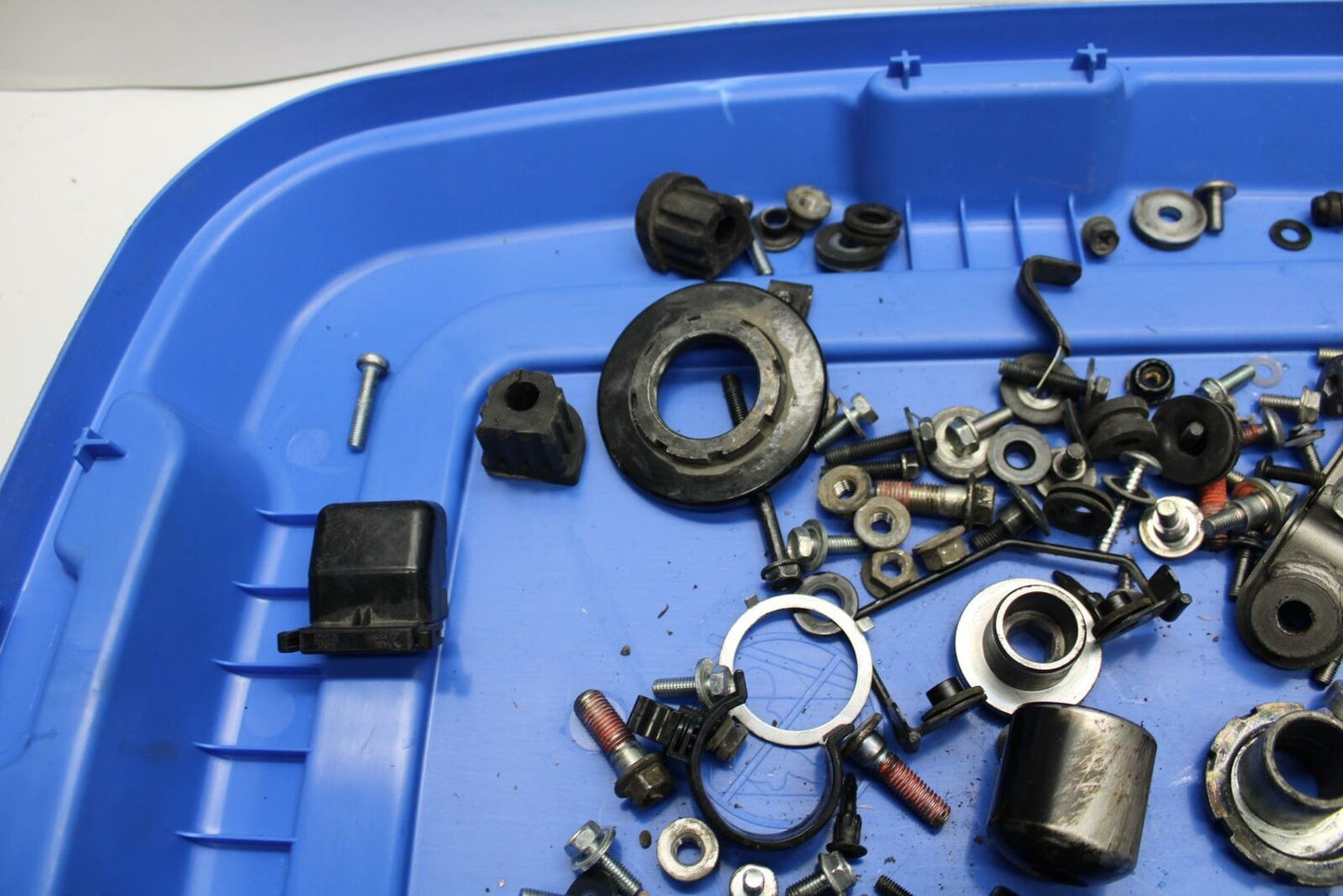 11-12 KAWASAKI Z1000  BRACKET  ROTOR BOLTS DISC HARDWARE LEFTOVER BB249