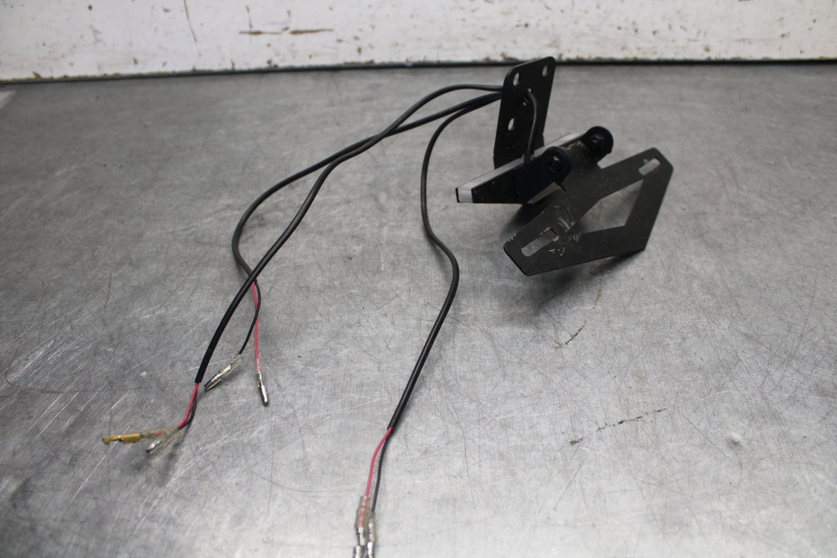 09-12 KAWASAKI NINJA ZX6R AFTERMARKET FENDER ELIMINATOR LICENSE BRACKET   BB698