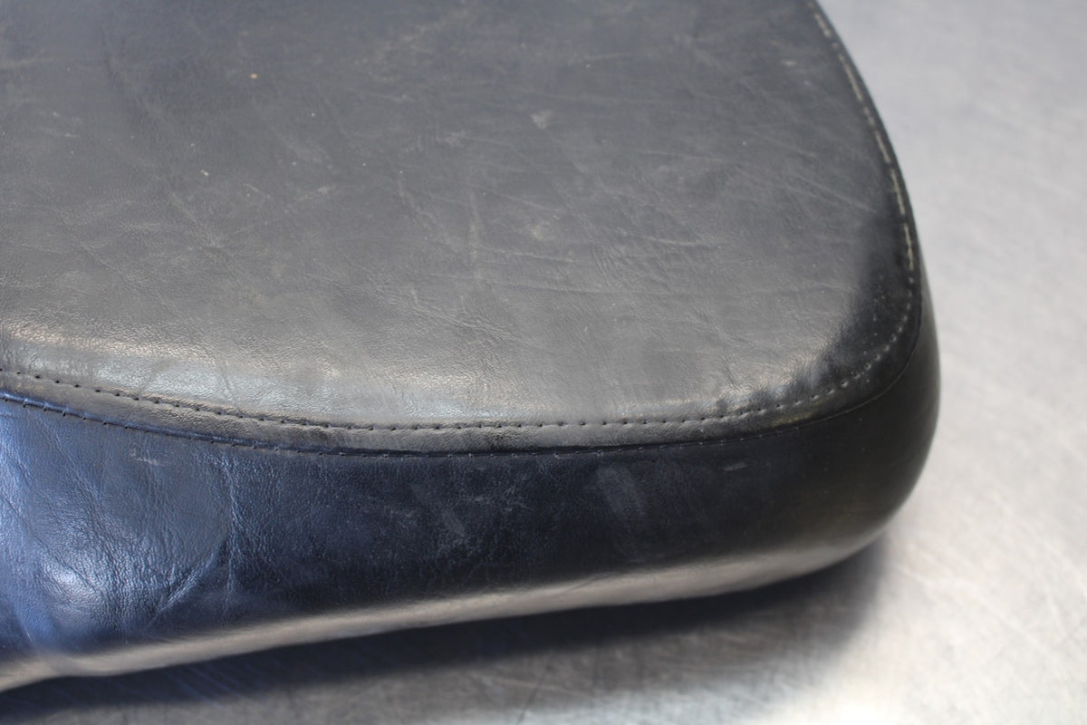 2006 Suzuki Boulevard C90 REAR BACK PASSENGER SEAT BB849