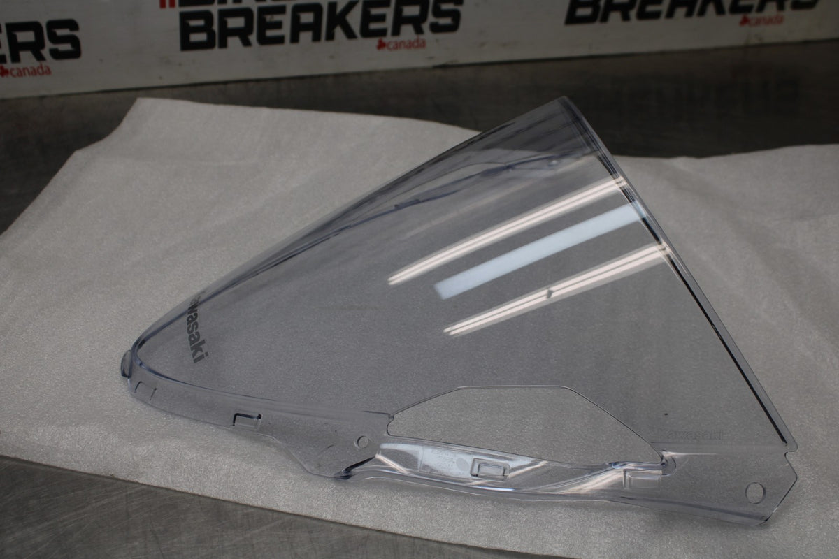 24-25 KAWASAKI NINJA ZX6R WINDSHIELD WINDSCREEN BB726