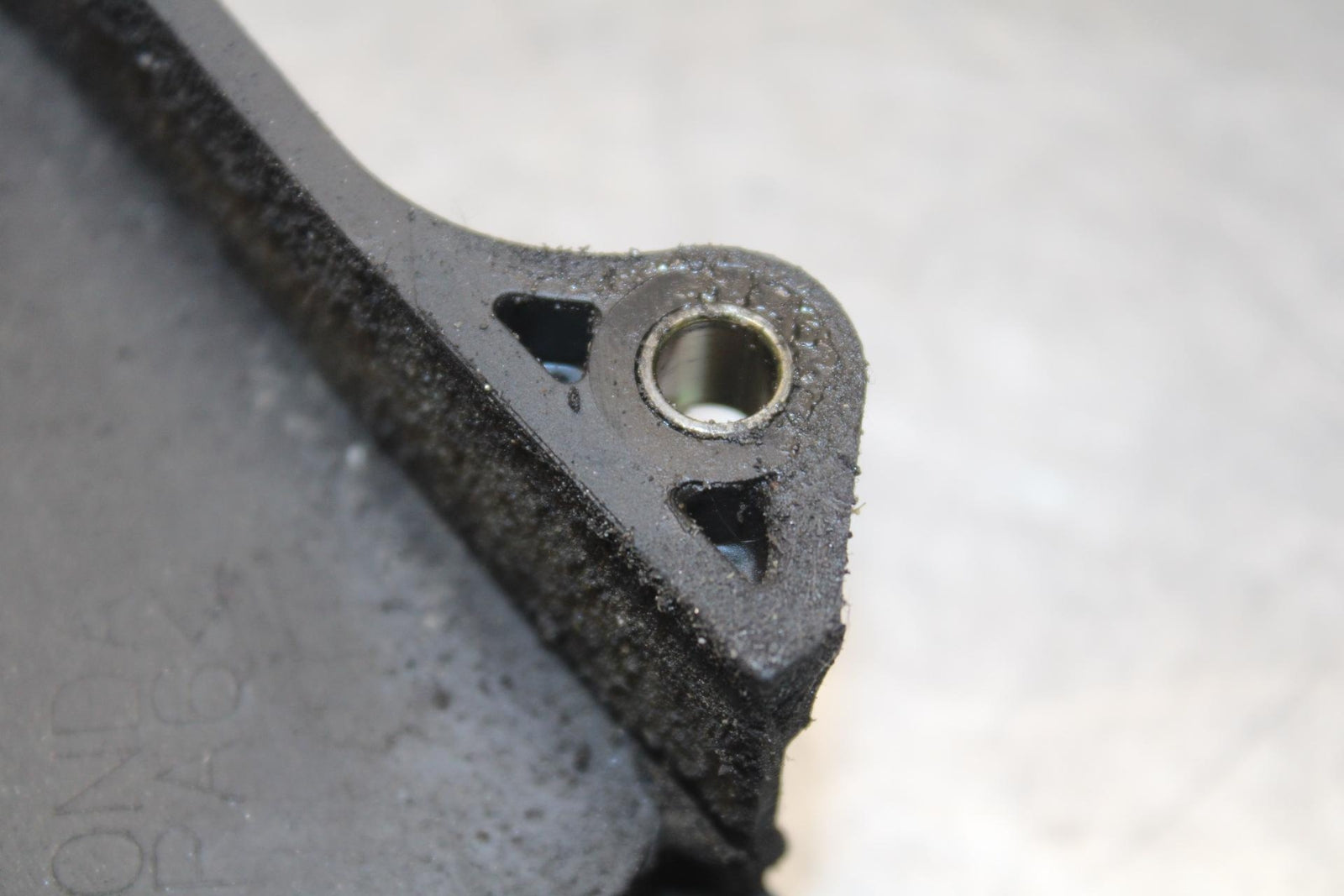 2004 Honda CBR600F4i ENGINE SPROCKET COVER BB606
