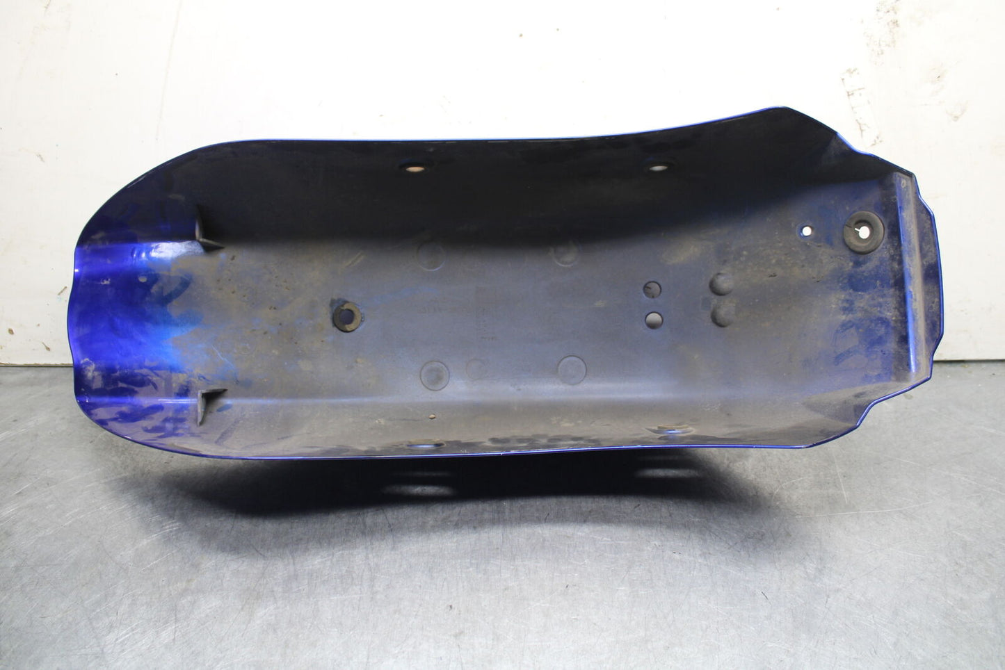 05-06 SUZUKI BOULEVARD M50 REAR BACK WHEEL FENDER MUD GUARD BB671