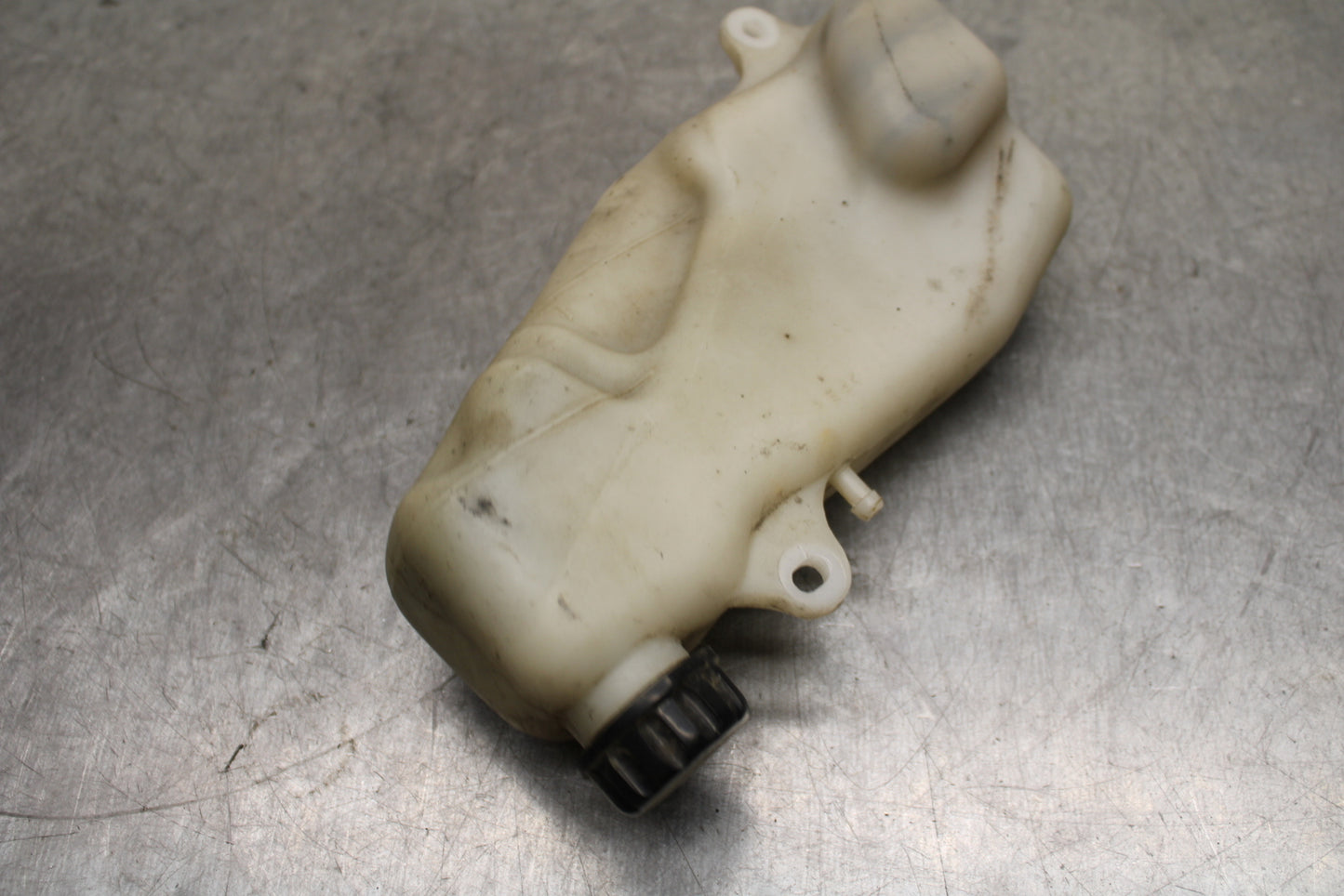 93-94 KAWASAKI NINJA ZX7R COOLANT WATER TANK RESERVOIR BOTTLE BB122