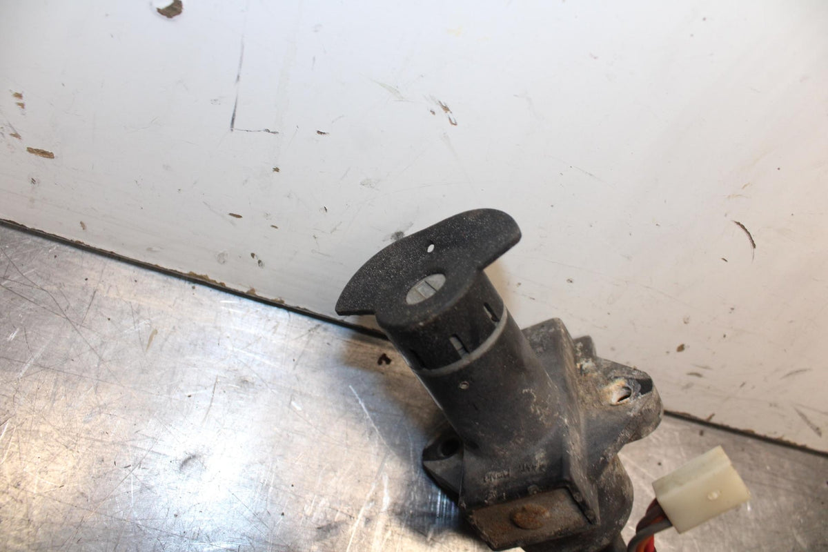 80-81 SUZUKI GS1000G IGNITION LOCK NO KEY BB91