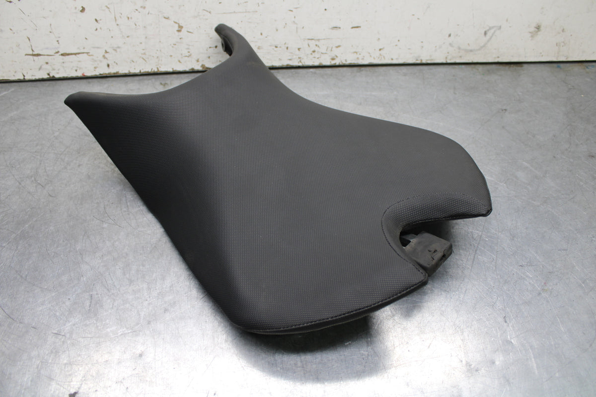 21-24 APRILIA TUONO 660 FACTORY FRONT DRIVERS SEAT PAD SADDLE PILLION BB733