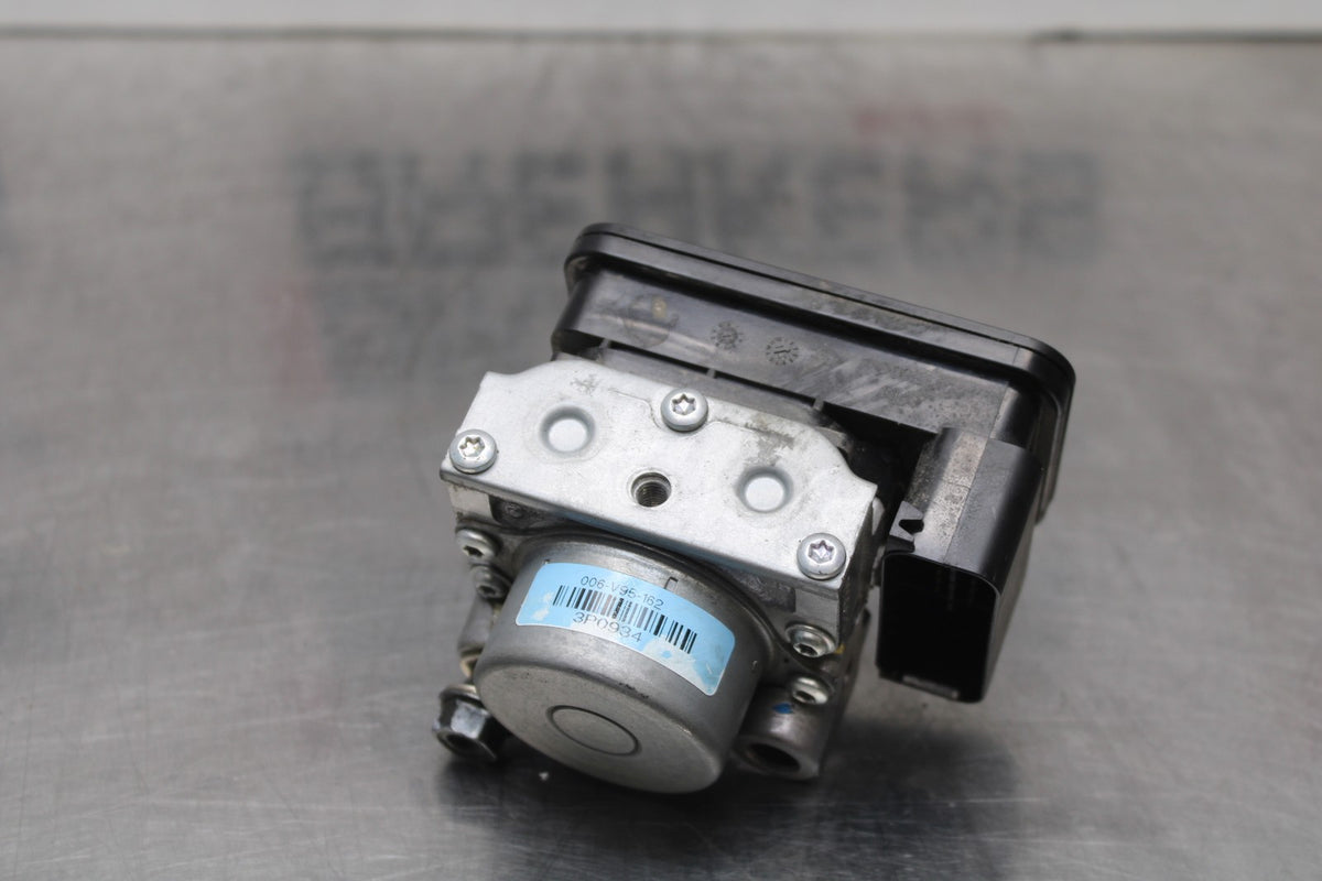13-15 HONDA CBR500R ABS PUMP UNIT MODULE BB834