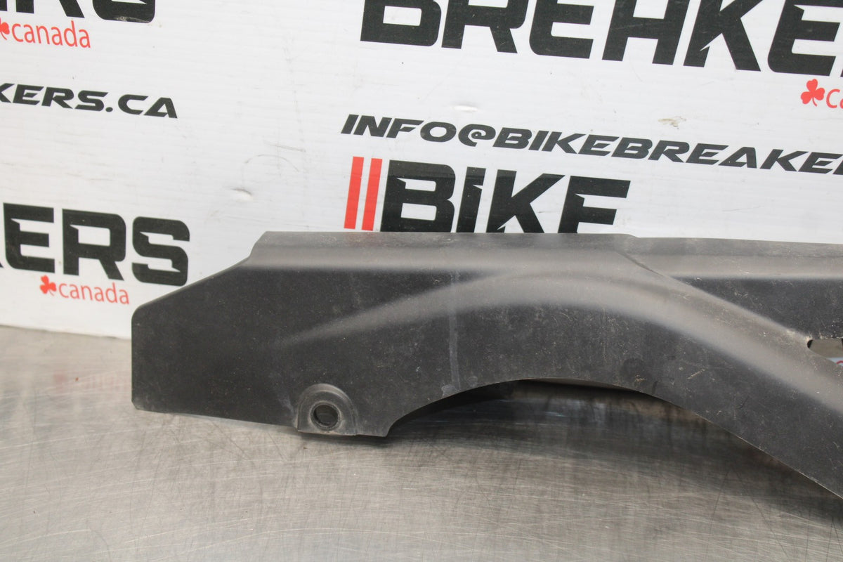 23 YAMAHA YZF R3 REAR BACK DRIVE CHAIN GUARD COVER SHIELD BB806
