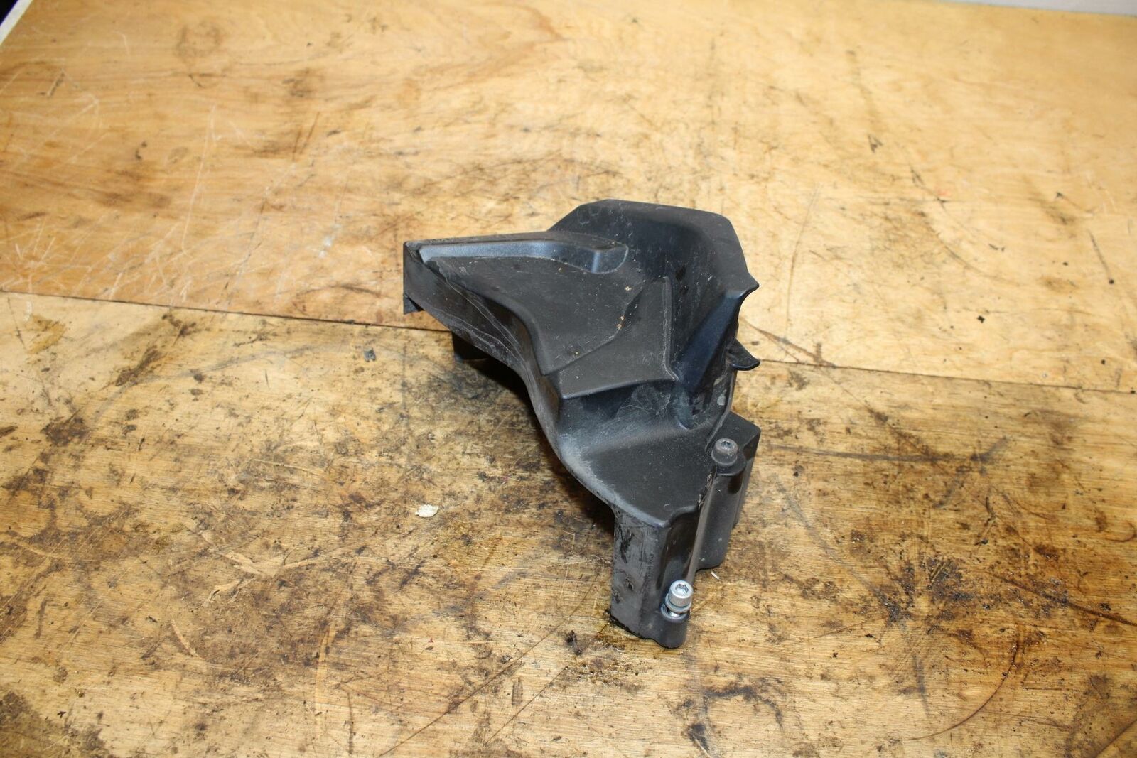 07-08 YAMAHA YZF R1 ENGINE SPROCKET COVER BB337
