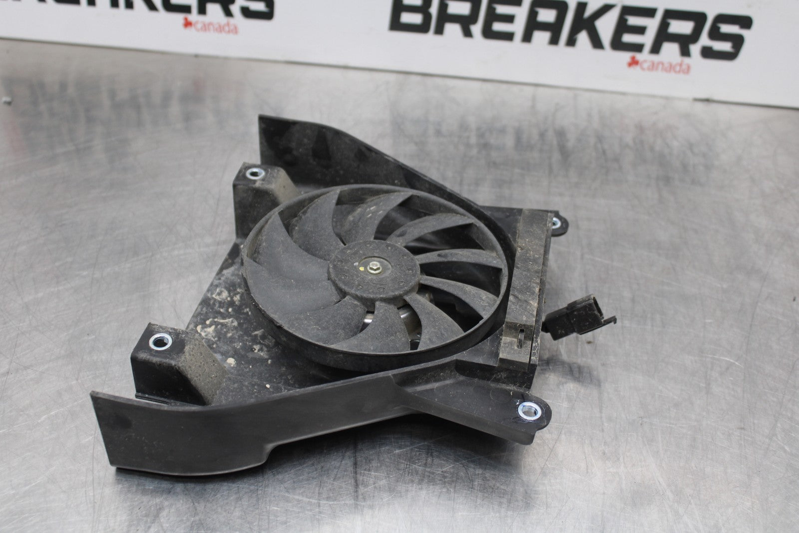 13-17 KAWASAKI NINJA 300 EX300 ABS ENGINE RADIATOR COOLING FAN BB187