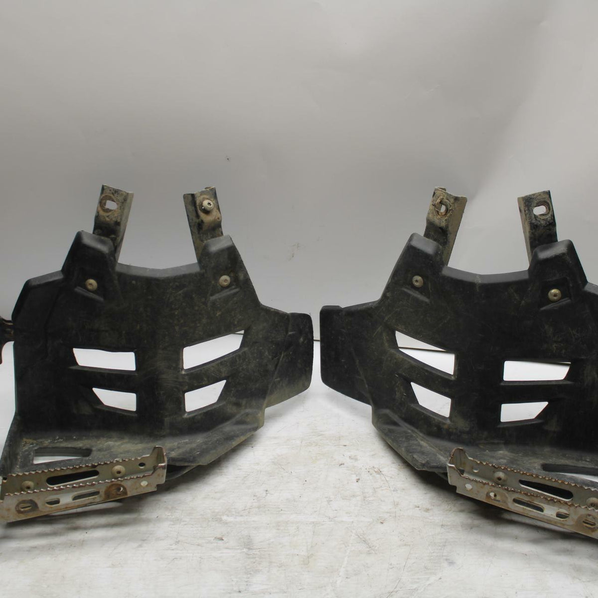 2005 Polaris Predator 500 LEFT RIGHT MUD SPLASH GUARDS FOOTWELLS BB269
