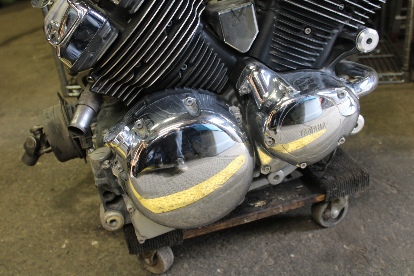 05-06 YAMAHA ROYAL STAR XVZ1300TF ENGINE MOTOR BB697