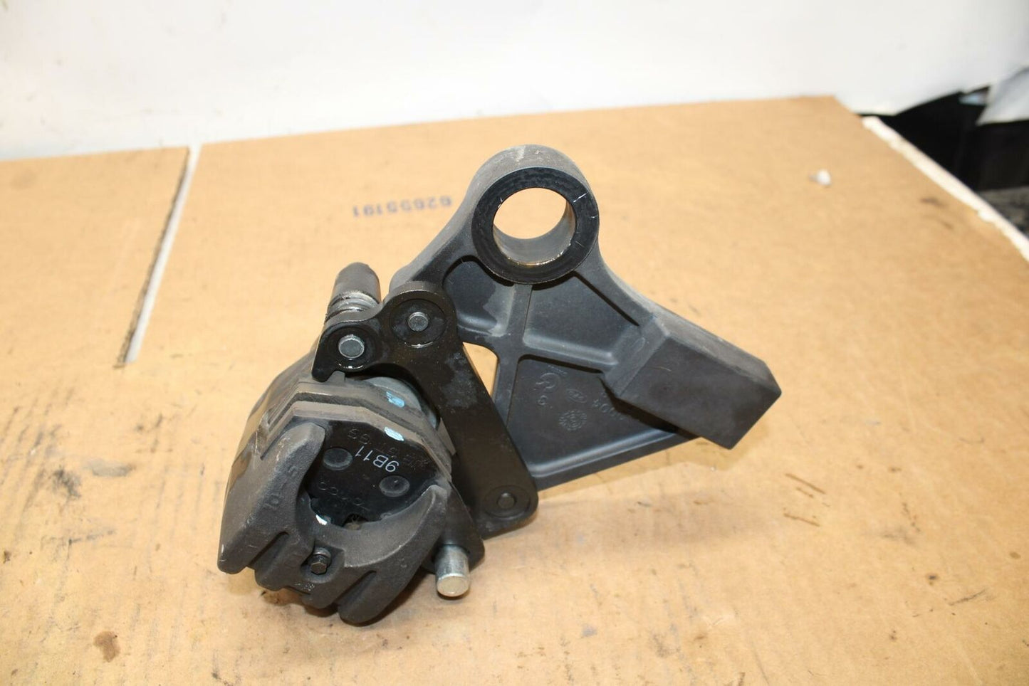09-12 KAWASAKI NINJA ZX6R REAR BACK BRAKE CALIPER W MOUNT BRACKET BB383