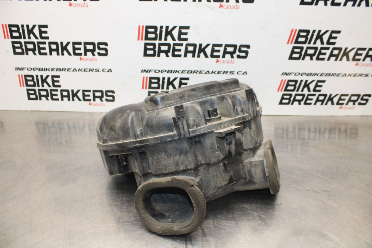 06-07 SUZUKI GSXR600 AIRBOX AIR INTAKE FILTER BOX BB836