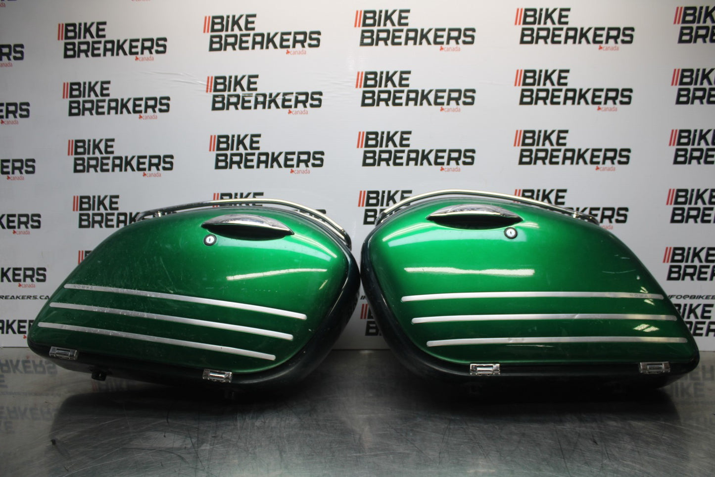 03-08 KAWASAKI VULCAN 1600 CARGO LUGGAGE SADDLEBAG BAG COMPARTMENT SET  BB196