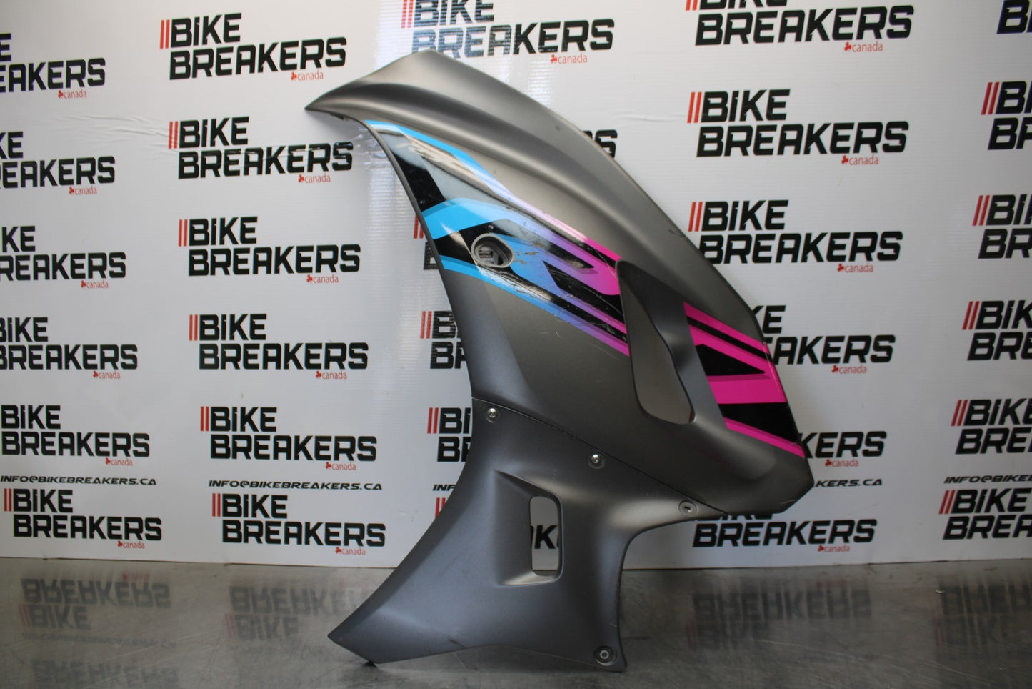 22-25 YAMAHA YZF R7 LEFT MID UPPER SIDE FAIRING COWL BB182
