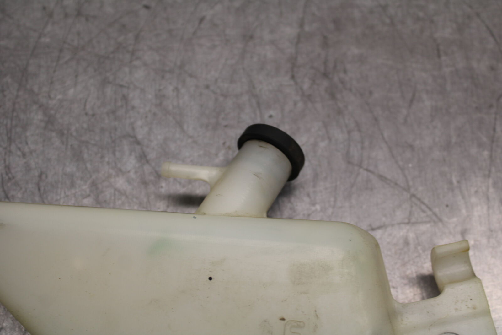 08-10 SUZUKI GSXR750 COOLANT WATER TANK RESERVOIR BOTTLE BB113