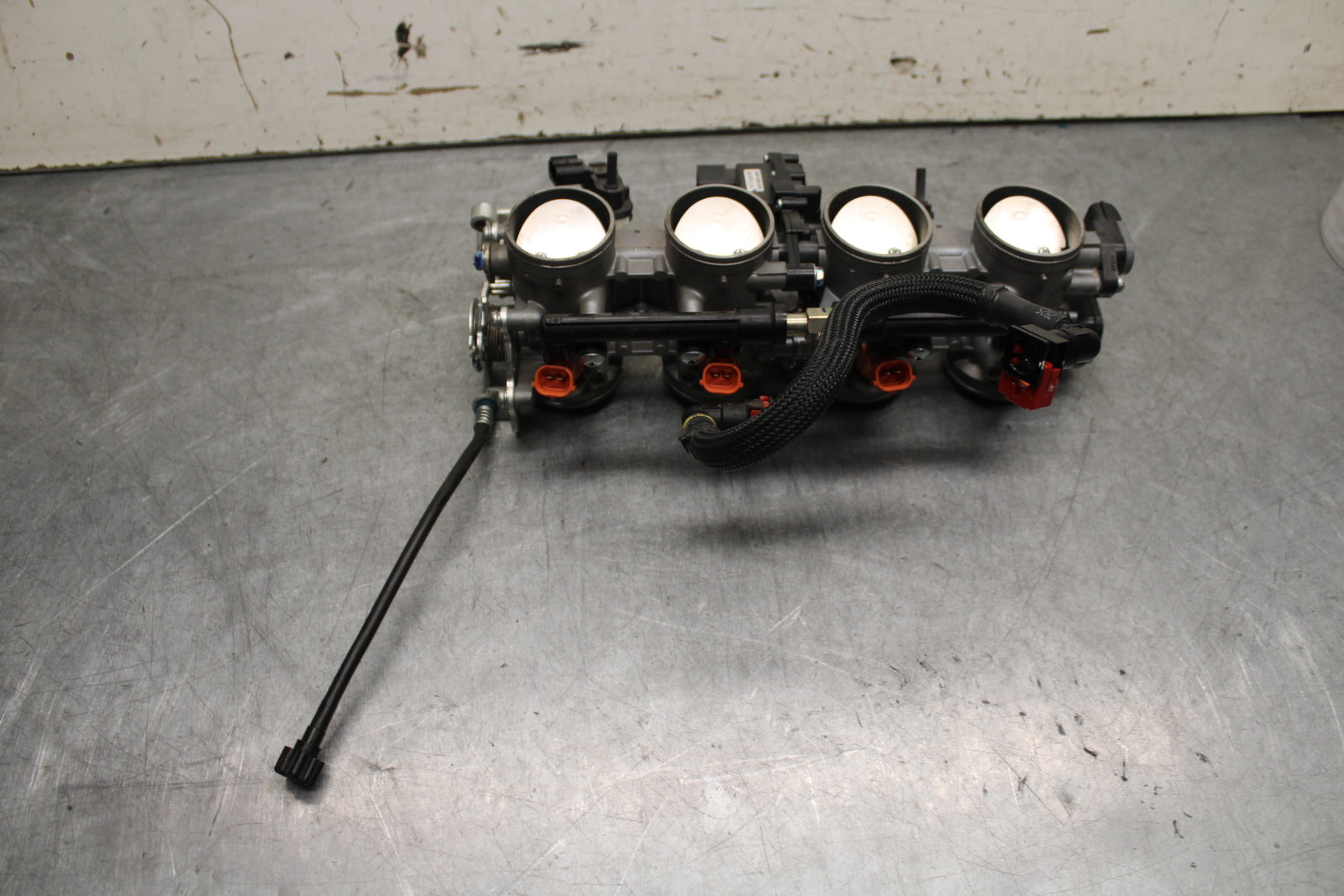 13-18 KAWASAKI NINJA ZX6R MAIN FUEL INJECTORS / THROTTLE BODIES 16163-0772 BB666