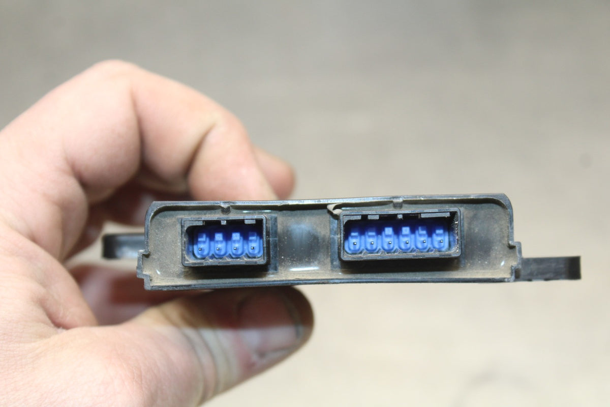 22-25 YAMAHA YZF R7 LIGHT CONTROL UNIT BB769-B