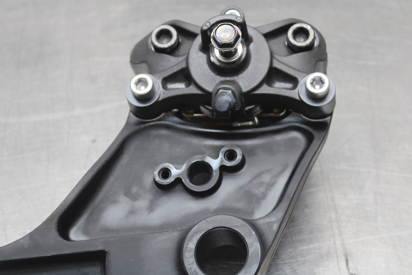 23-24 KAWASAKI NINJA ZX14R REAR BACK BRAKE CALIPER W MOUNT BRACKET BB764