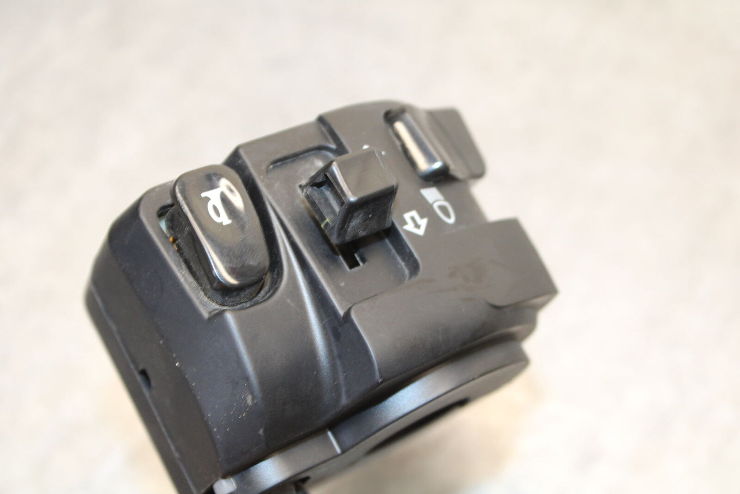 18-23 KAWASAKI NINJA 400 LEFT CLIP ON HANDLE HORN SIGNALS SWITCH SWITCHES BB660