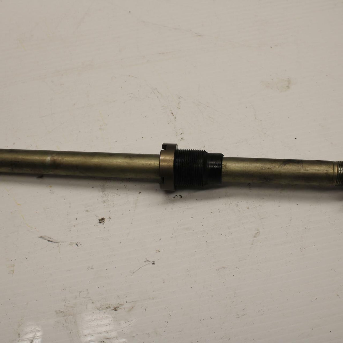 11-12 KAWASAKI Z1000 REAR BACK SWINGARM BOLT SUSPENSION PIVOT AXLE BB249