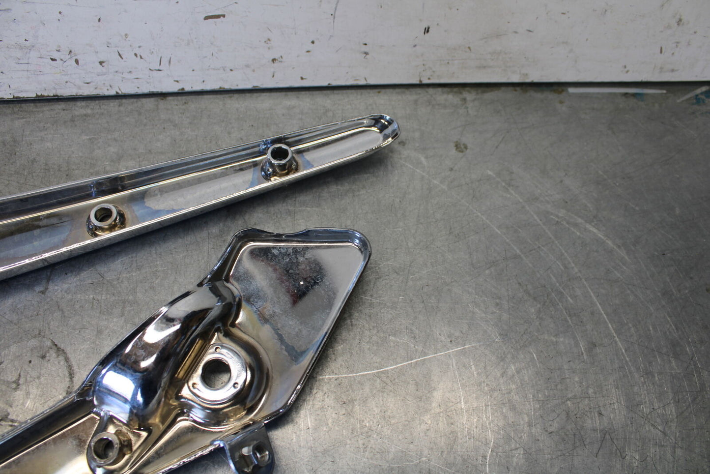 2008 Honda VTX1300C REAR BACK FENDER SUPPORT FRAME SUBFRAME bb673