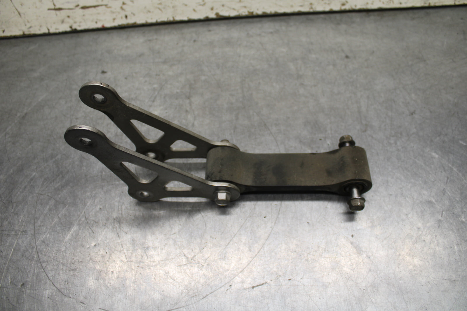 12-13 KAWASAKI Z1000 REAR DOGBONE SHOCK LINKAGE LINK BB743