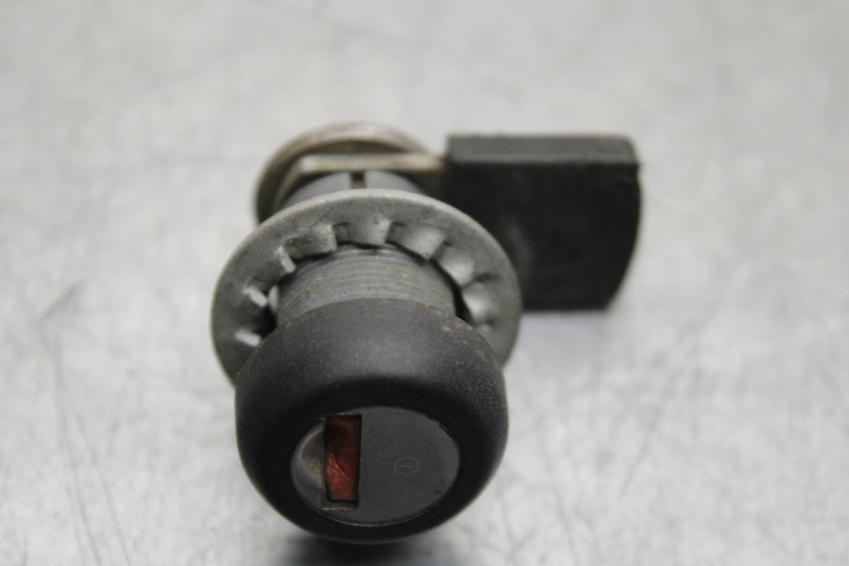 07-11 KTM  990 SUPER DUKE IGNITION LOCK KEY SET W/ GAS CAP AND SEAT LOCK BB578