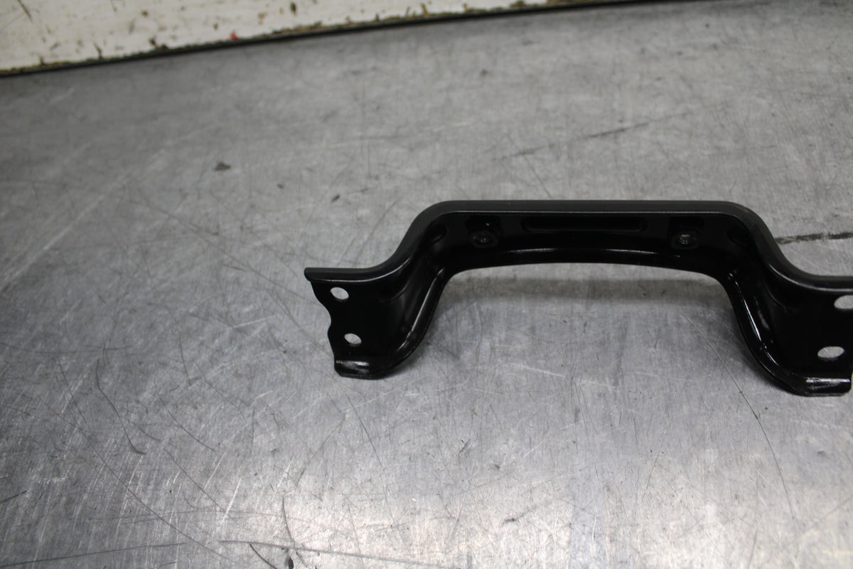 24 KAWASAKI NINJA 500 ABS GAS TANK FUEL CELL PETROL RESERVOIR BRACKET BB744
